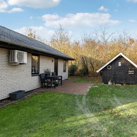 3 Bedroom Nice In *